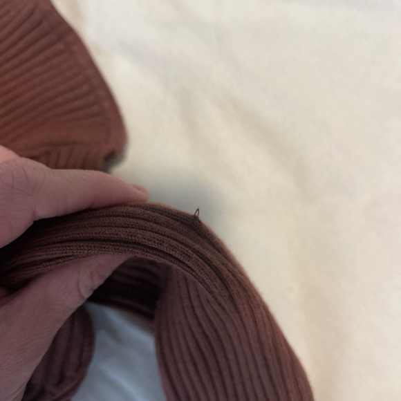 Brown Ribbed Knot Front Top - Picture 3 of 4